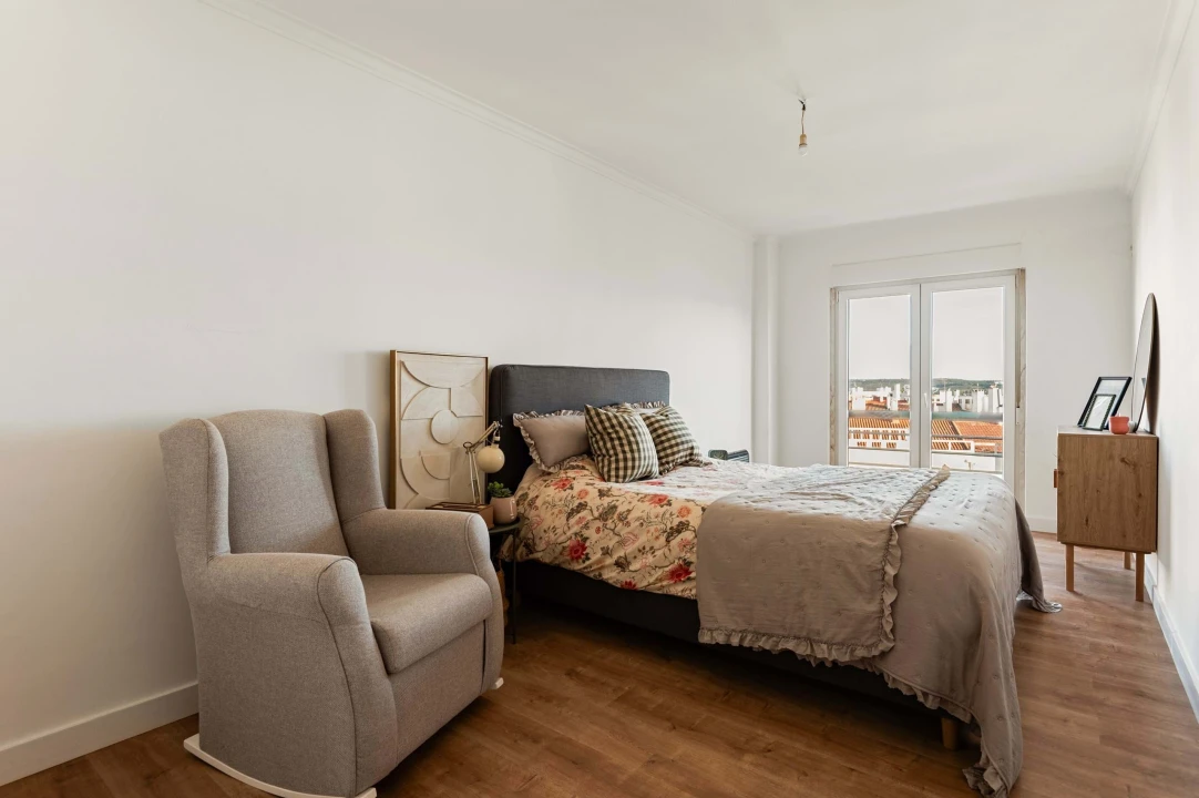 Apartamento T2 para Venda em Massamá e Monte Abraão Foto 13