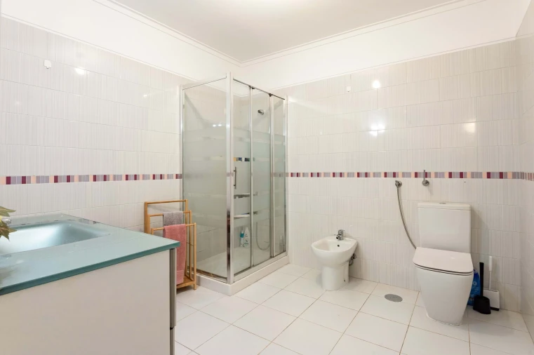 Apartamento T2 para Venda em Massamá e Monte Abraão Foto 17