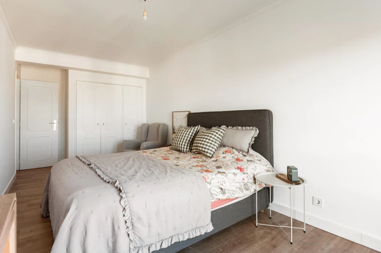 Apartamento T2 para Venda em Massamá e Monte Abraão Foto 14