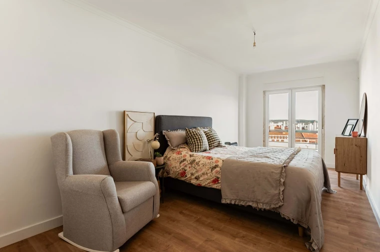 Apartamento T2 para Venda em Massamá e Monte Abraão Foto 13