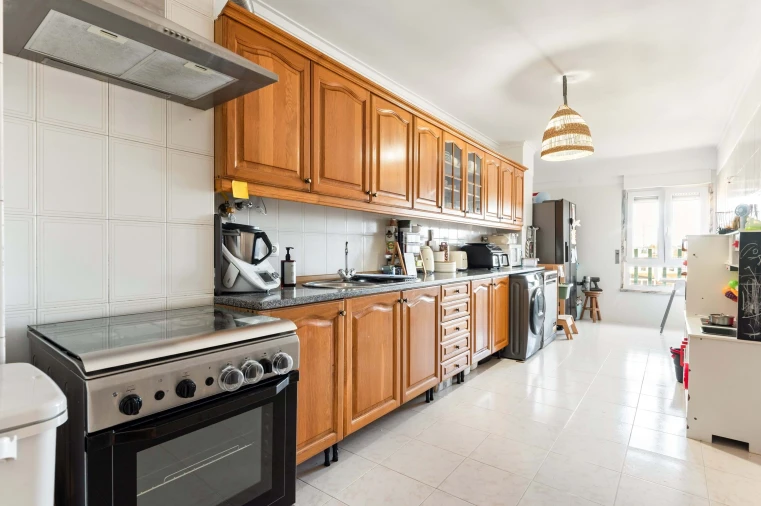 Apartamento T2 para Venda em Massamá e Monte Abraão Foto 8