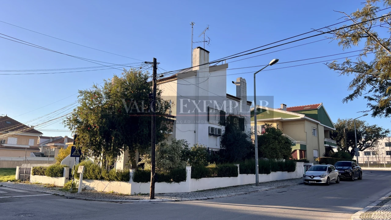 Moradia T4 para Venda em Montijo e Afonsoeiro Foto 3