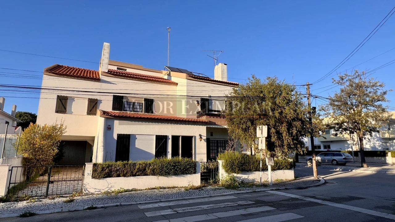 Moradia T4 para Venda em Montijo e Afonsoeiro Foto 1