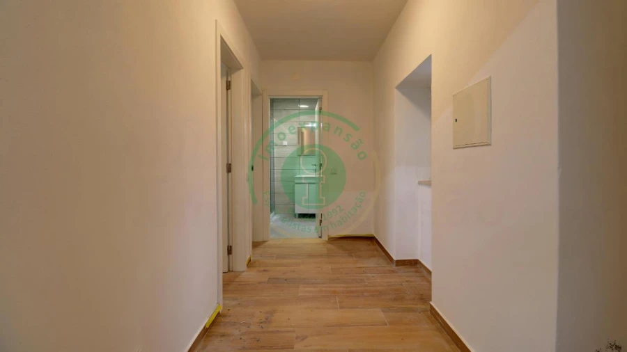 Moradia T2 para Arrendamento em Vila Verde Foto 6