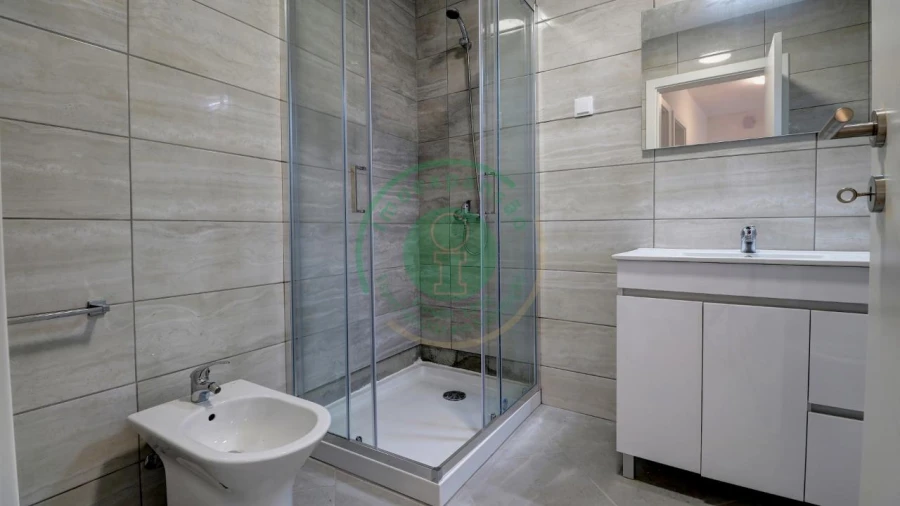 Moradia T2 para Arrendamento em Vila Verde Foto 11