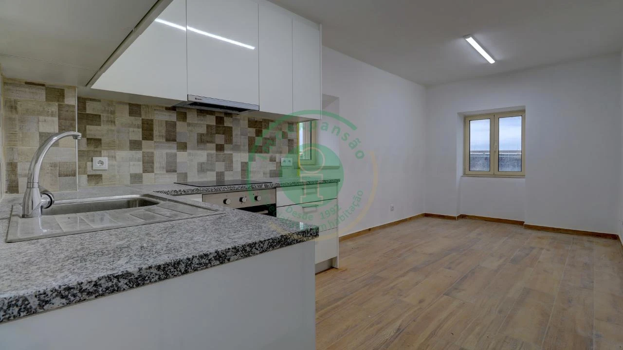 Moradia T2 para Arrendamento em Vila Verde Foto 4