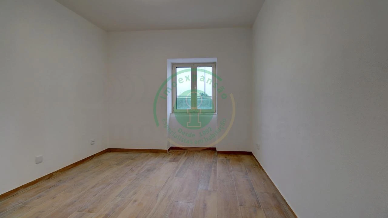 Moradia T2 para Arrendamento em Vila Verde Foto 8