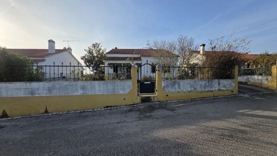 Moradia T3 para Venda em São Pedro de Tomar Foto 5