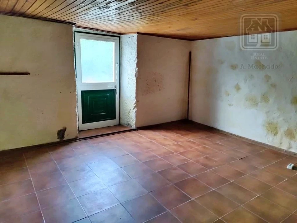 Moradia T4 para Venda em Santo Antonio Foto 17