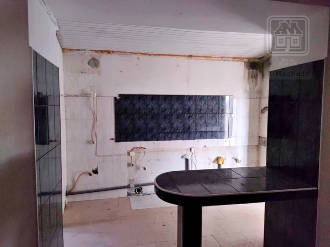 Moradia T4 para Venda em Santo Antonio Foto 9