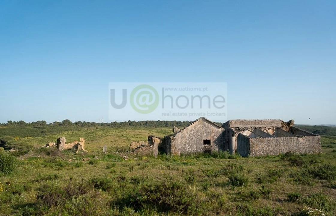 Quinta T4 para Venda em Vila do Bispo e Raposeira Foto 3