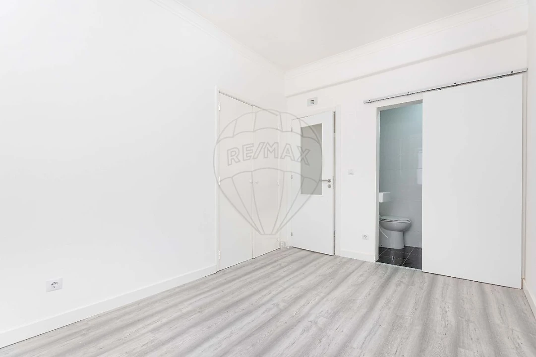 Apartamento T2 para Venda em Cacém e São Marcos Foto 15