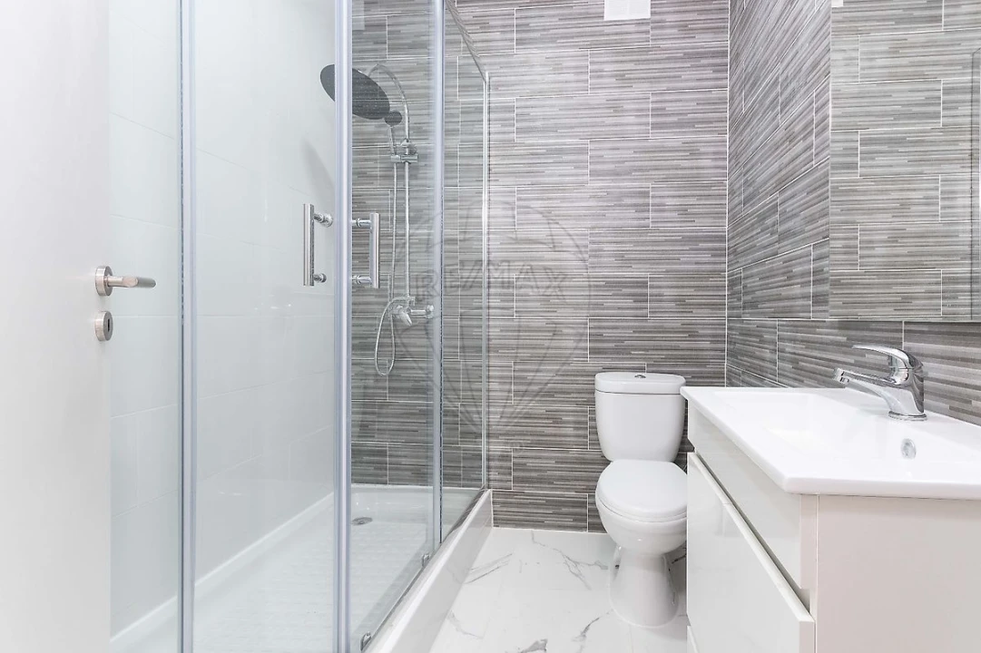 Apartamento T2 para Venda em Cacém e São Marcos Foto 13