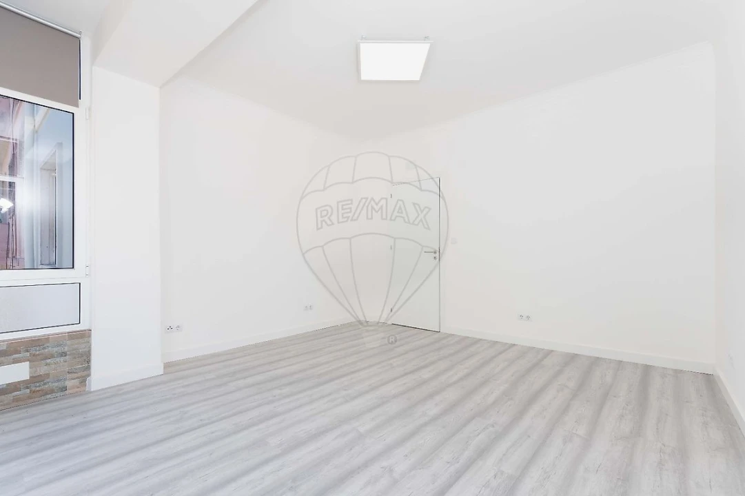 Apartamento T2 para Venda em Cacém e São Marcos Foto 6