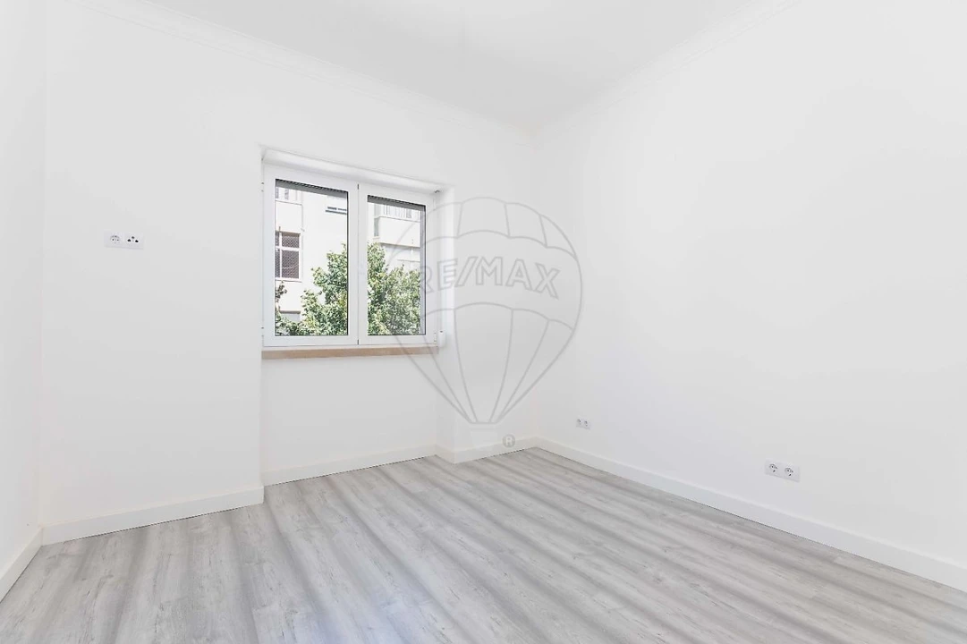 Apartamento T2 para Venda em Cacém e São Marcos Foto 11