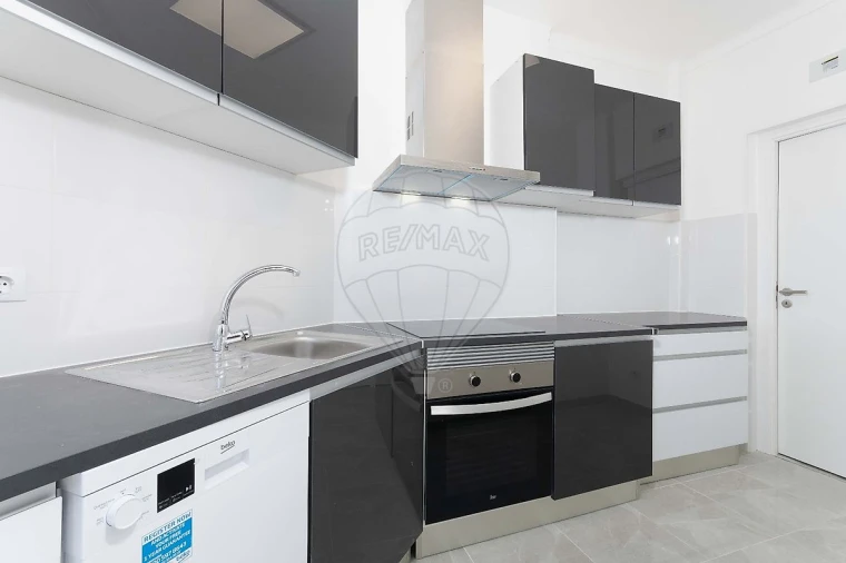 Apartamento T2 para Venda em Cacém e São Marcos Foto 10