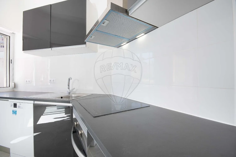 Apartamento T2 para Venda em Cacém e São Marcos Foto 9