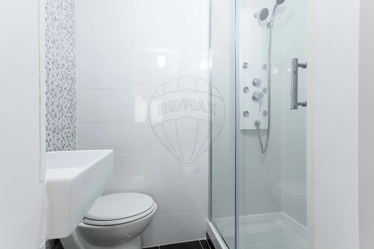 Apartamento T2 para Venda em Cacém e São Marcos Foto 16