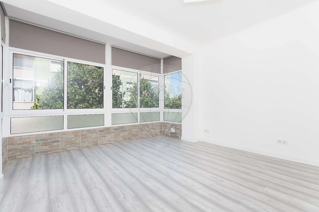 Apartamento T2 para Venda em Cacém e São Marcos Foto 5