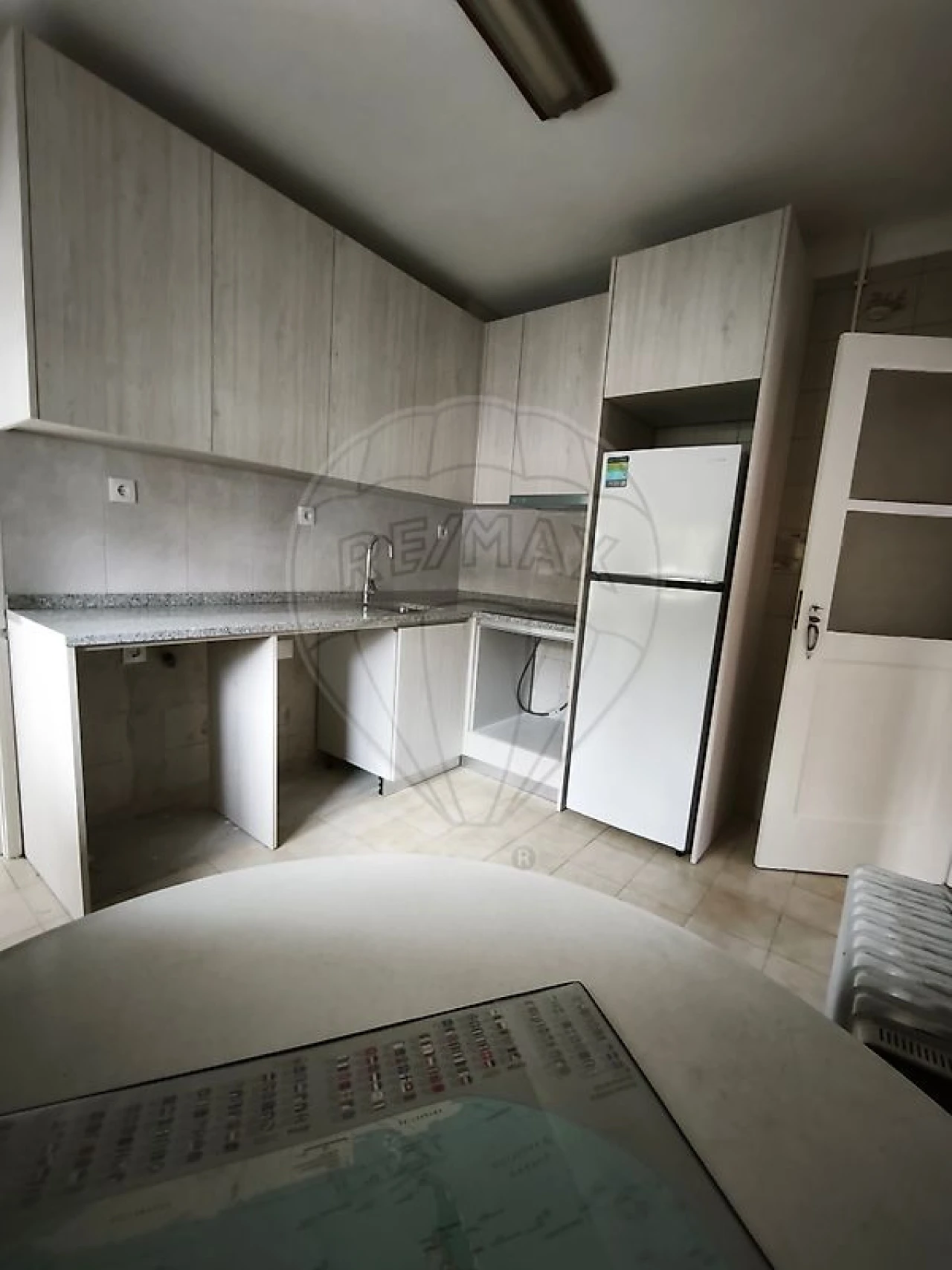 Moradia T3 para Arrendamento em Arrifana Foto 6