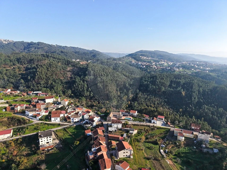 Apartamento T1 para Arrendamento em Eiras e São Paulo de Frades Foto 19