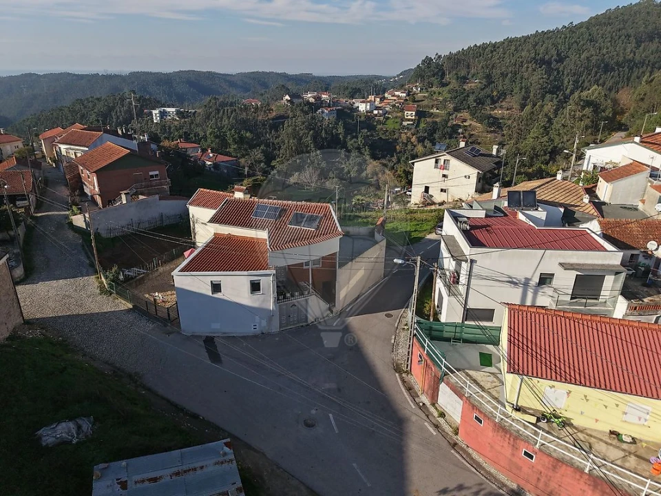 Apartamento T1 para Arrendamento em Eiras e São Paulo de Frades Foto 3