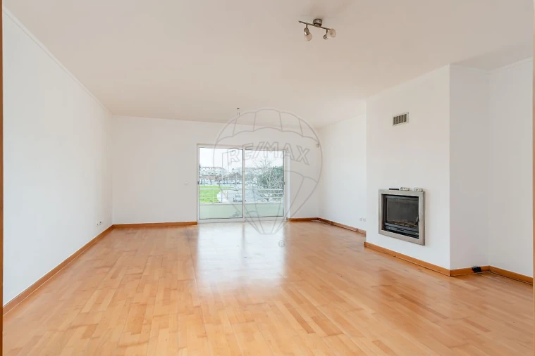 Apartamento T2 para Venda em São Francisco Foto 1