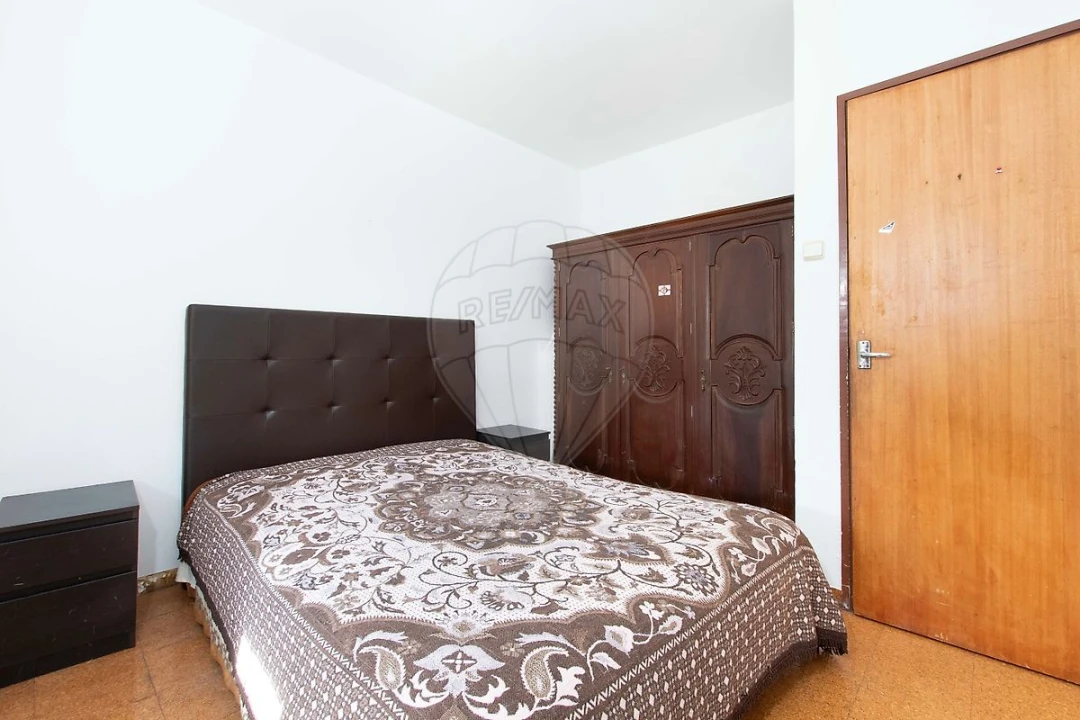 Apartamento T3 para Venda em Vialonga Foto 14