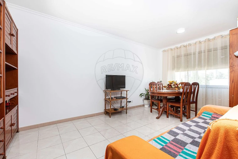 Apartamento T3 para Venda em Vialonga Foto 2