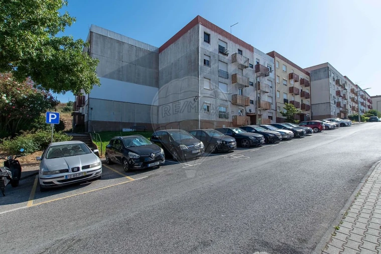 Apartamento T3 para Venda em Vialonga Foto 17