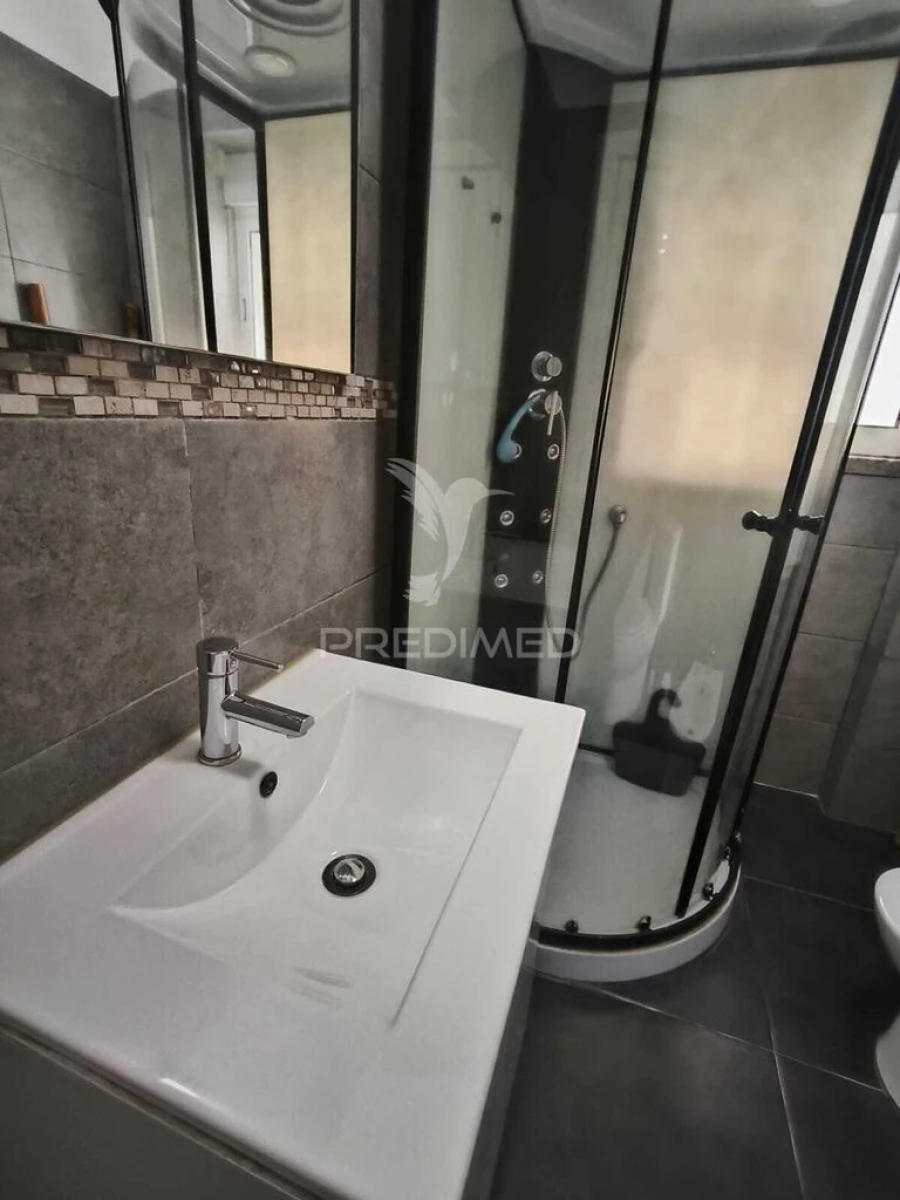 Apartamento T2 para Venda em Amora Foto 6