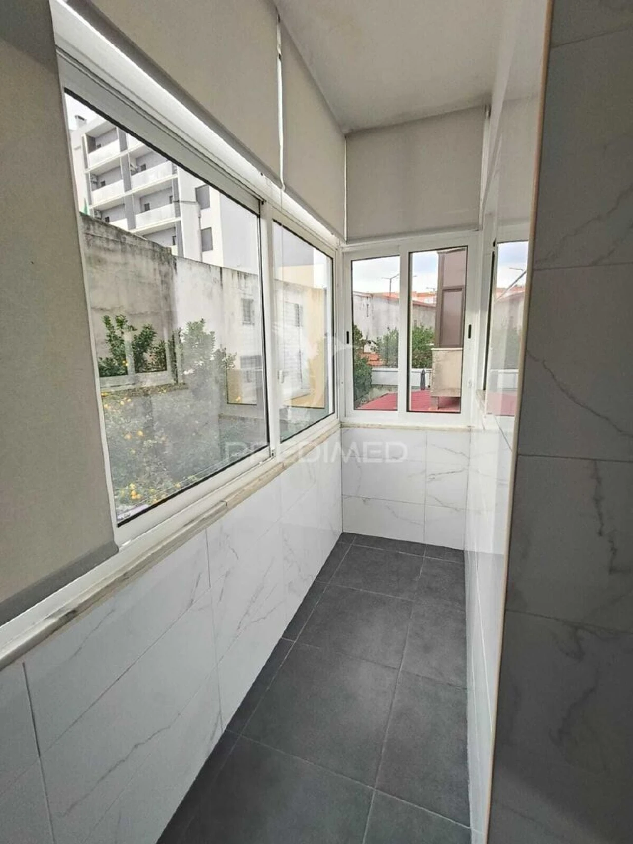 Apartamento T2 para Venda em Amora Foto 17