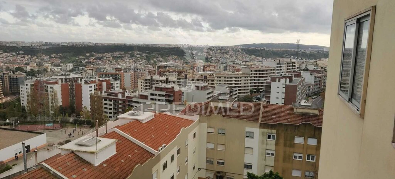 Apartamento T3 para Venda em Odivelas Foto 9