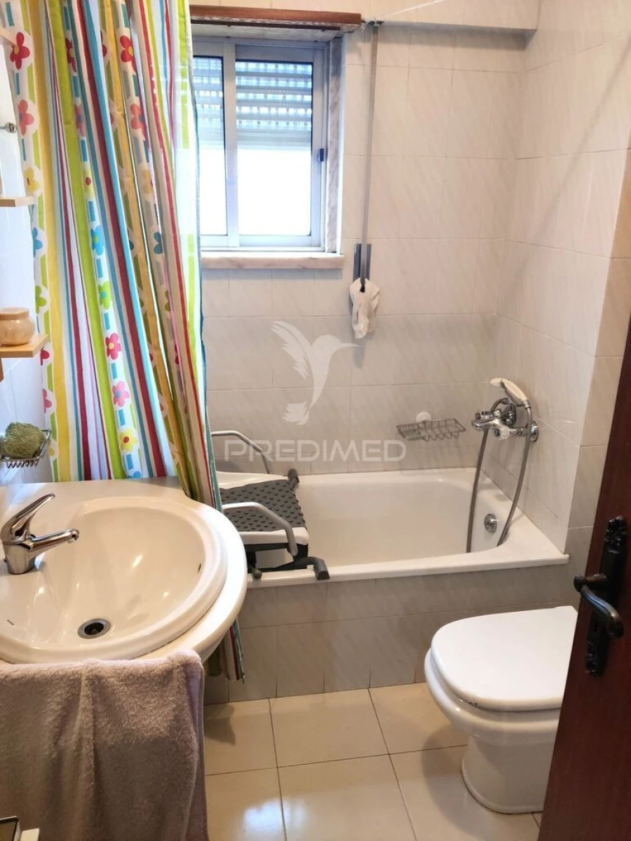 Apartamento T3 para Venda em Odivelas Foto 5