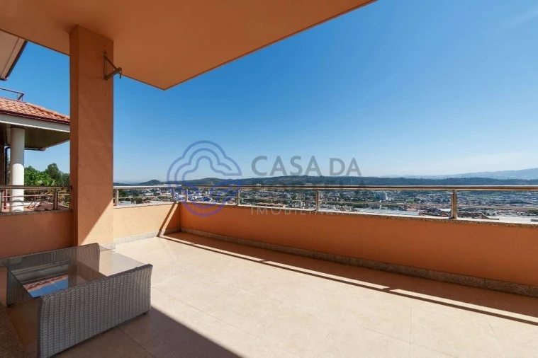 Moradia T4 para Venda em Valongo Foto 5