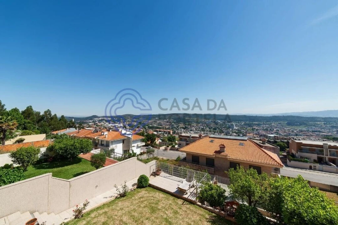 Moradia T4 para Venda em Valongo Foto 10