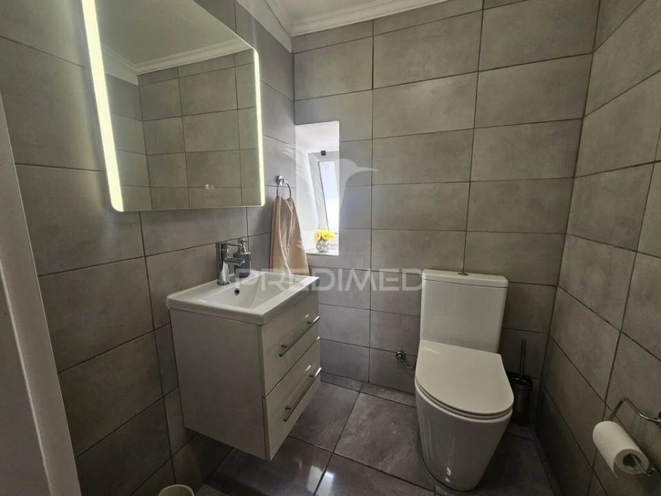 Moradia T6 para Venda em Santa Barbara de Padrões Foto 16