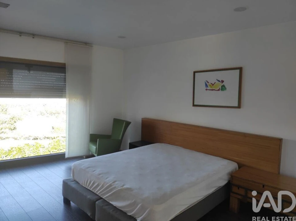 Moradia T4 para Arrendamento em Gandra e Taião Foto 3