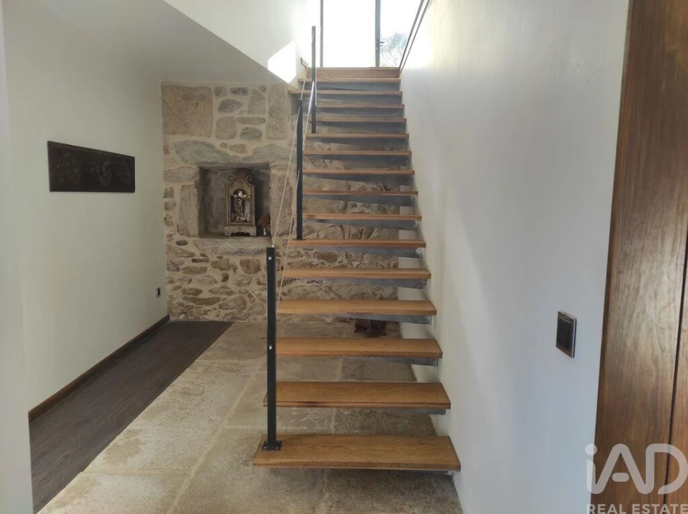 Moradia T4 para Arrendamento em Gandra e Taião Foto 6