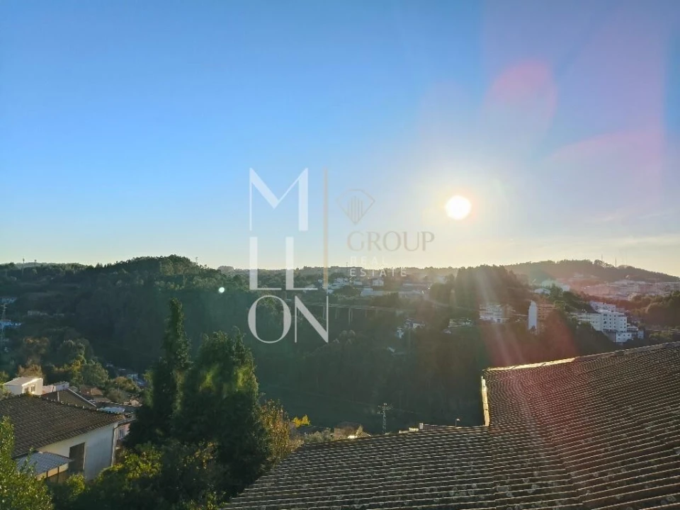 Moradia T4 para Venda em Avintes Foto 2