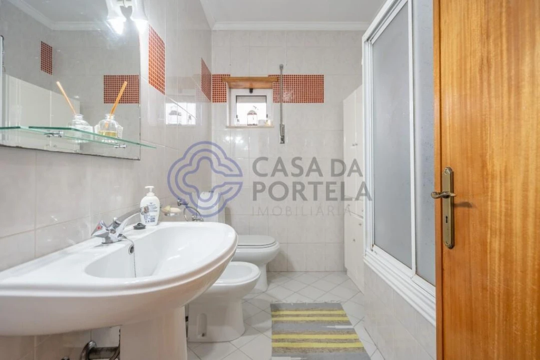 Apartamento T2 para Venda em Gondifelos, Cavalões e Outiz Foto 9