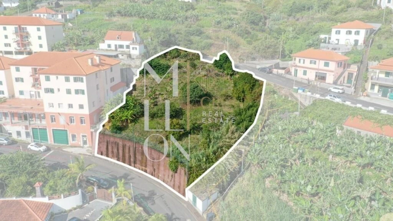 Terreno para Venda em São Roque do Faial Foto 2