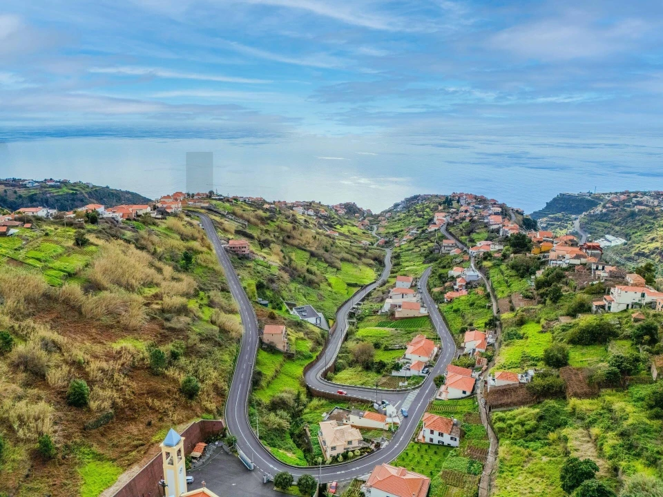 Terreno para Venda em Arco da Calheta Foto 17