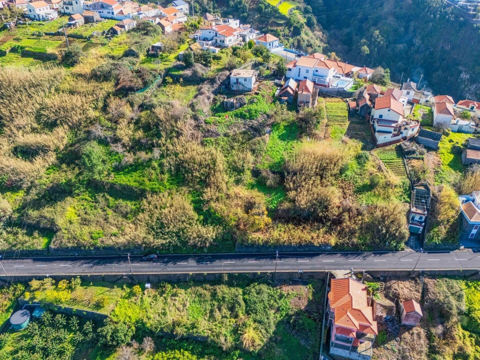 Terreno para Venda em Arco da Calheta Foto 7