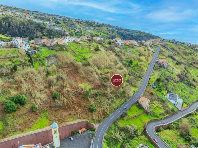 Terreno para Venda em Arco da Calheta Foto 18