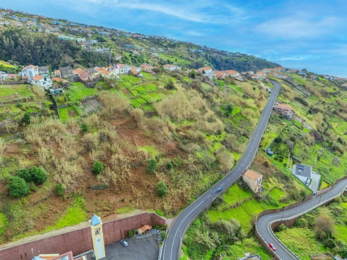 Terreno para Venda em Arco da Calheta Foto 19