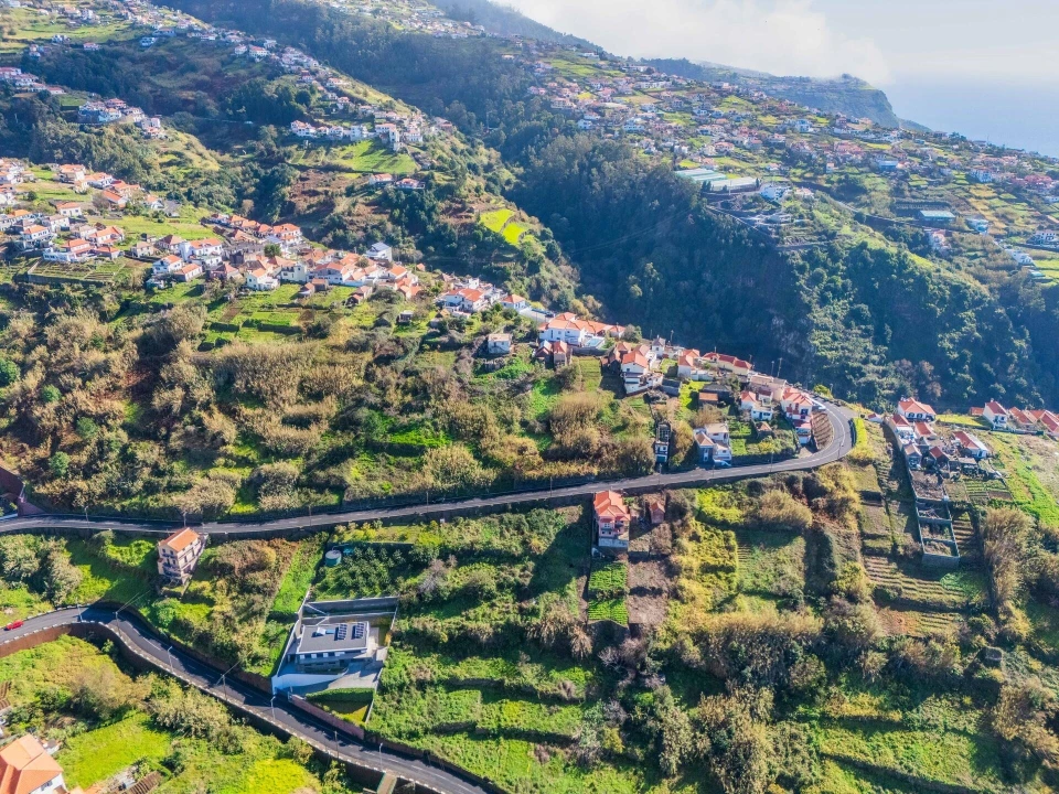 Terreno para Venda em Arco da Calheta Foto 12