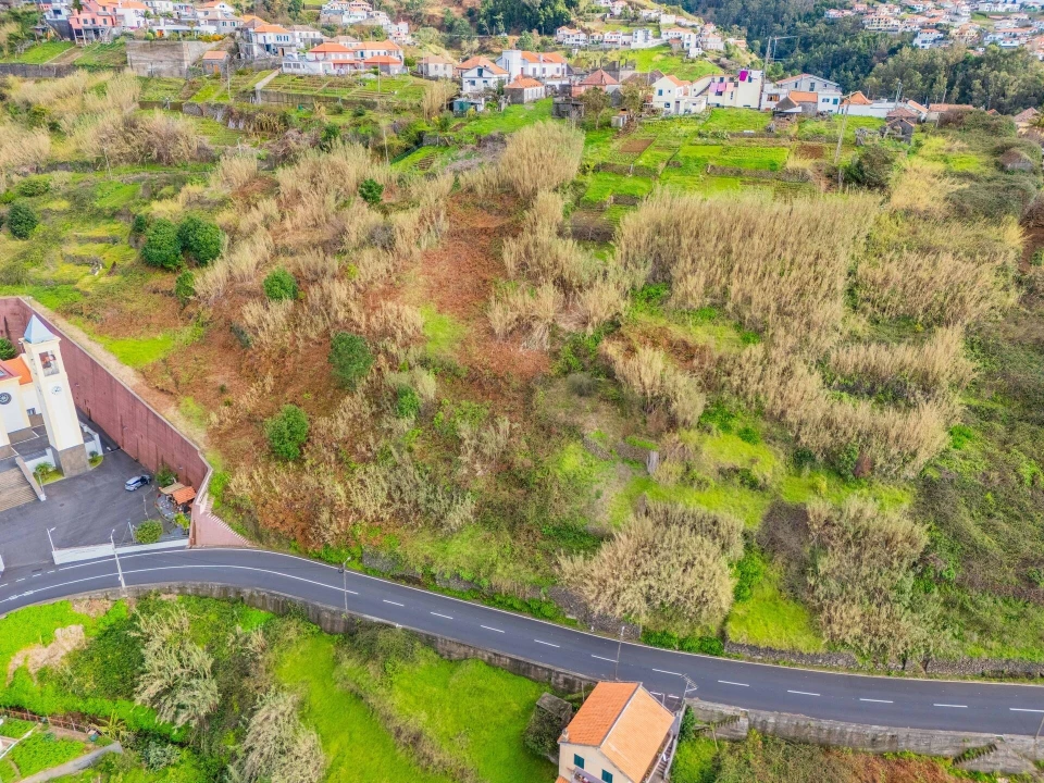 Terreno para Venda em Arco da Calheta Foto 14