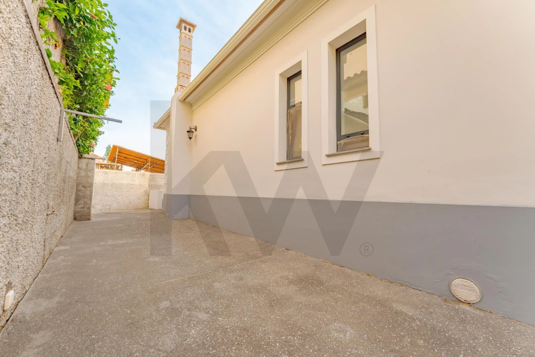 Moradia T4 para Venda em Funchal (Santa Maria Maior) Foto 47