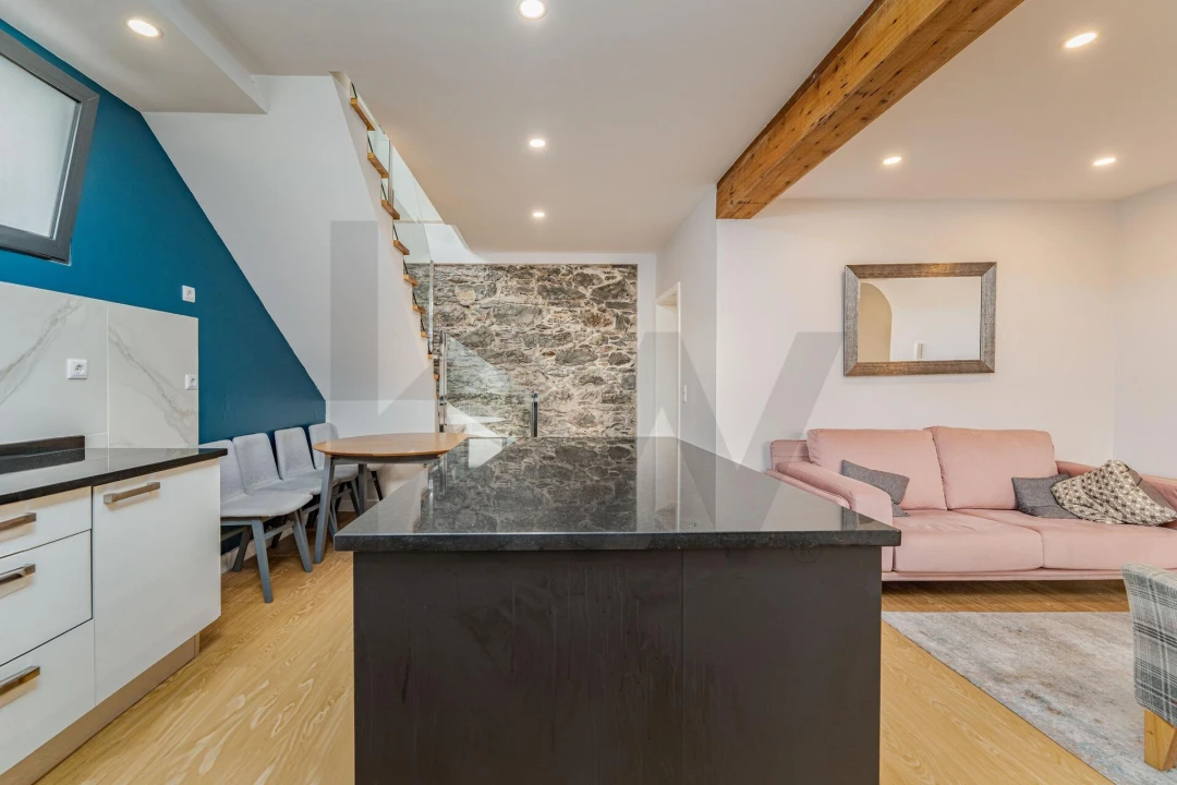 Moradia T4 para Venda em Funchal (Santa Maria Maior) Foto 10